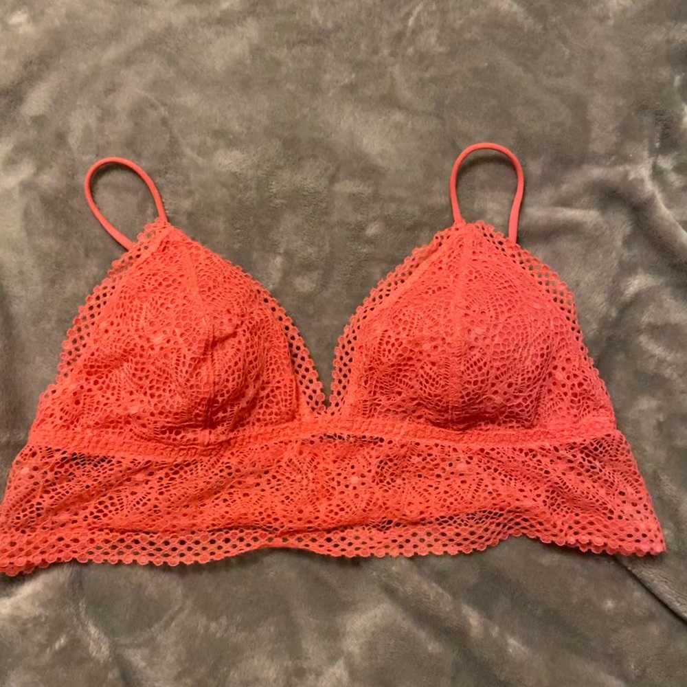 Victoria’s Secret pink bralette